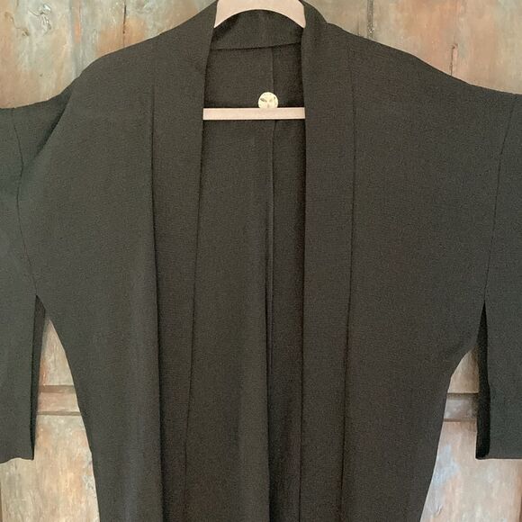 Japanese Style Black Kimono with Interior Tie One Size Sand Dollar Logo - Picture 5 of 11